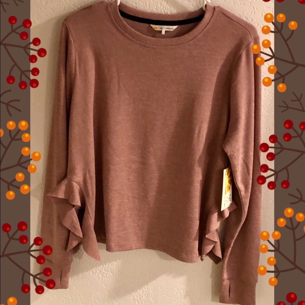 C&C California Cozy Ruffle Split Hem Pullover